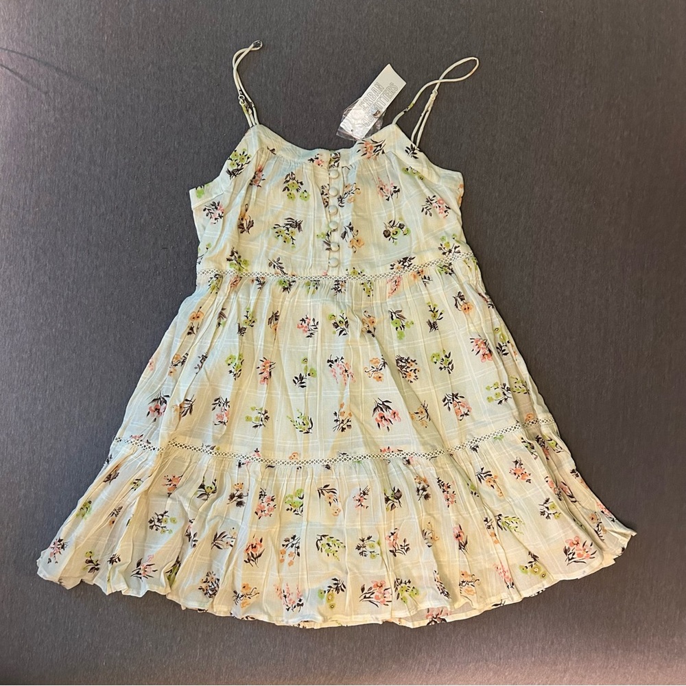 Urban Outfitters Dress/Creme/Small